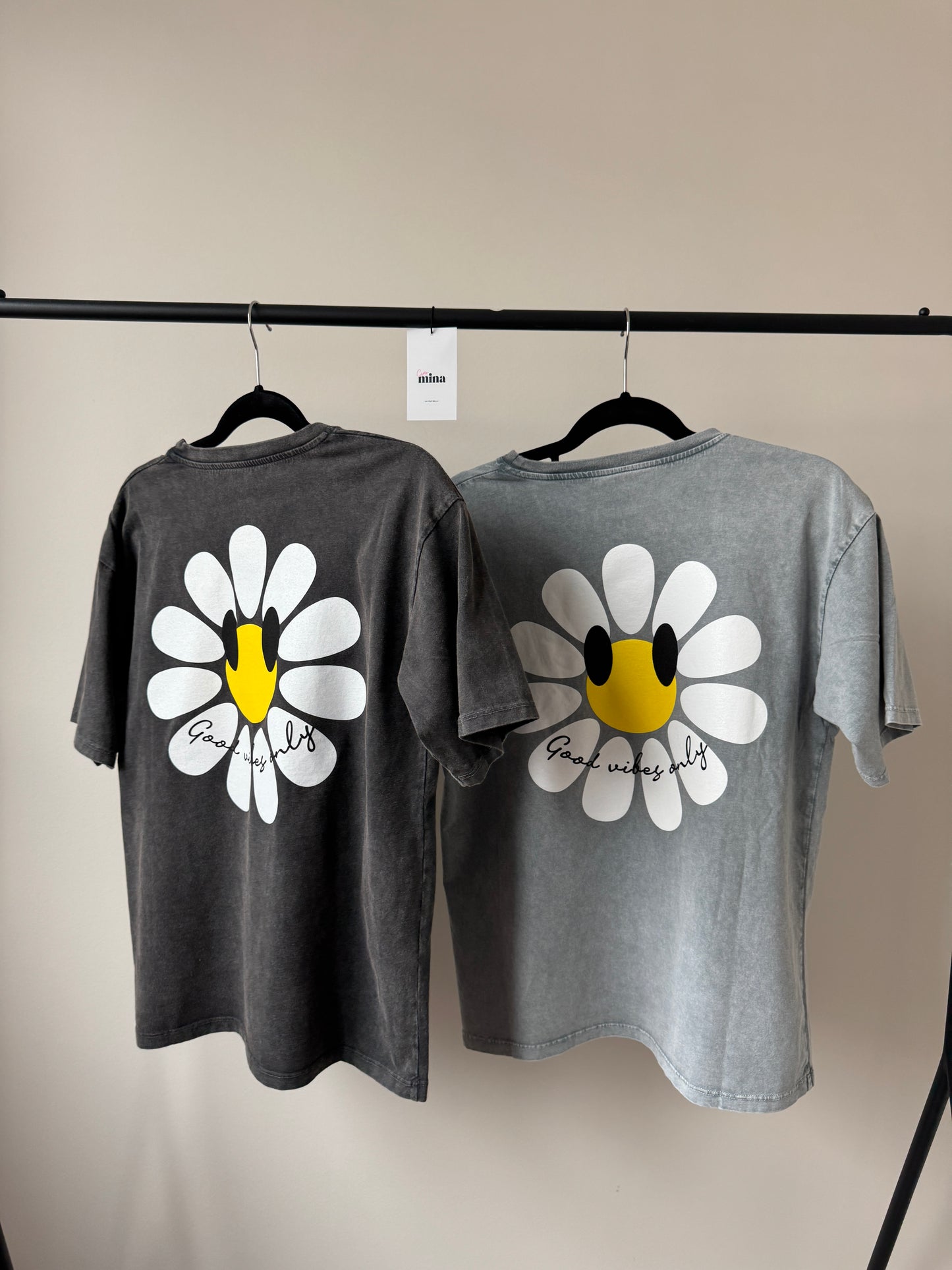 ''FLOWER POWER - GOOD VIBES''